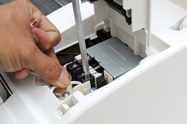 Tháo lắp di dời lắp đặt máy lạnh giá rẻ tại TPHCM