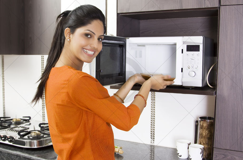 Chuyên nhận sửa lò vi sóng Quận Bình Tân